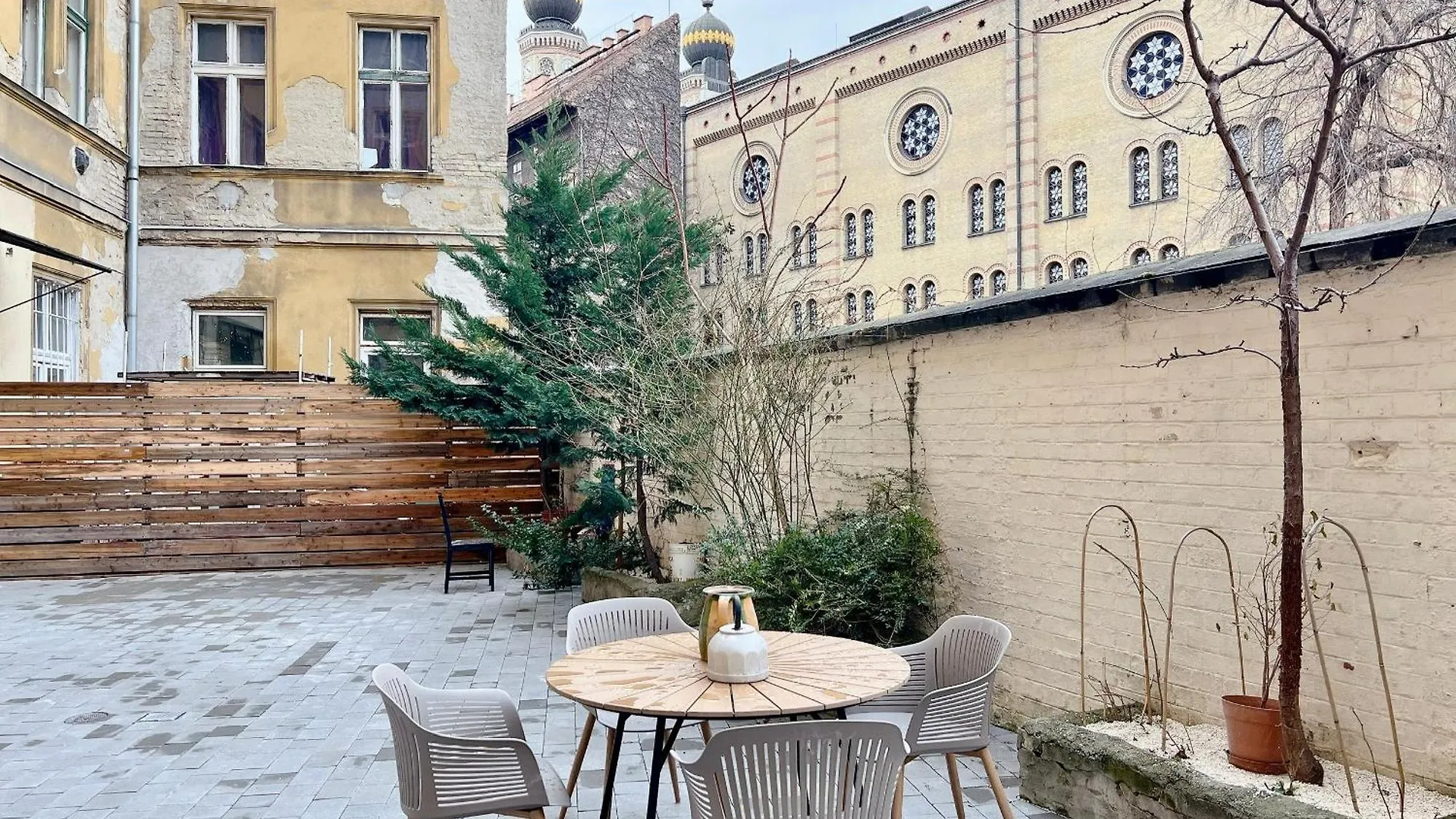 Apartment Spacious 5Br Retreat For 16 By Dohany Synagogue & Fashion St Budapest