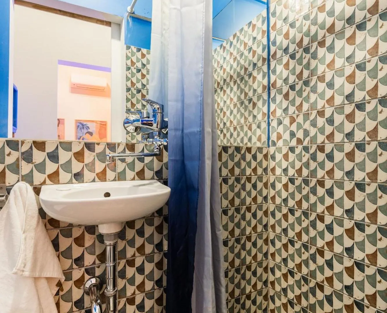 Spacious 5Br Retreat For 16 By Dohany Synagogue & Fashion St Budapest Apartment