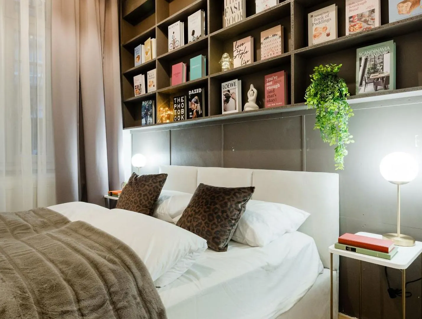 Spacious 5Br Retreat For 16 By Dohany Synagogue & Fashion St Budapest 0*,  Hungary