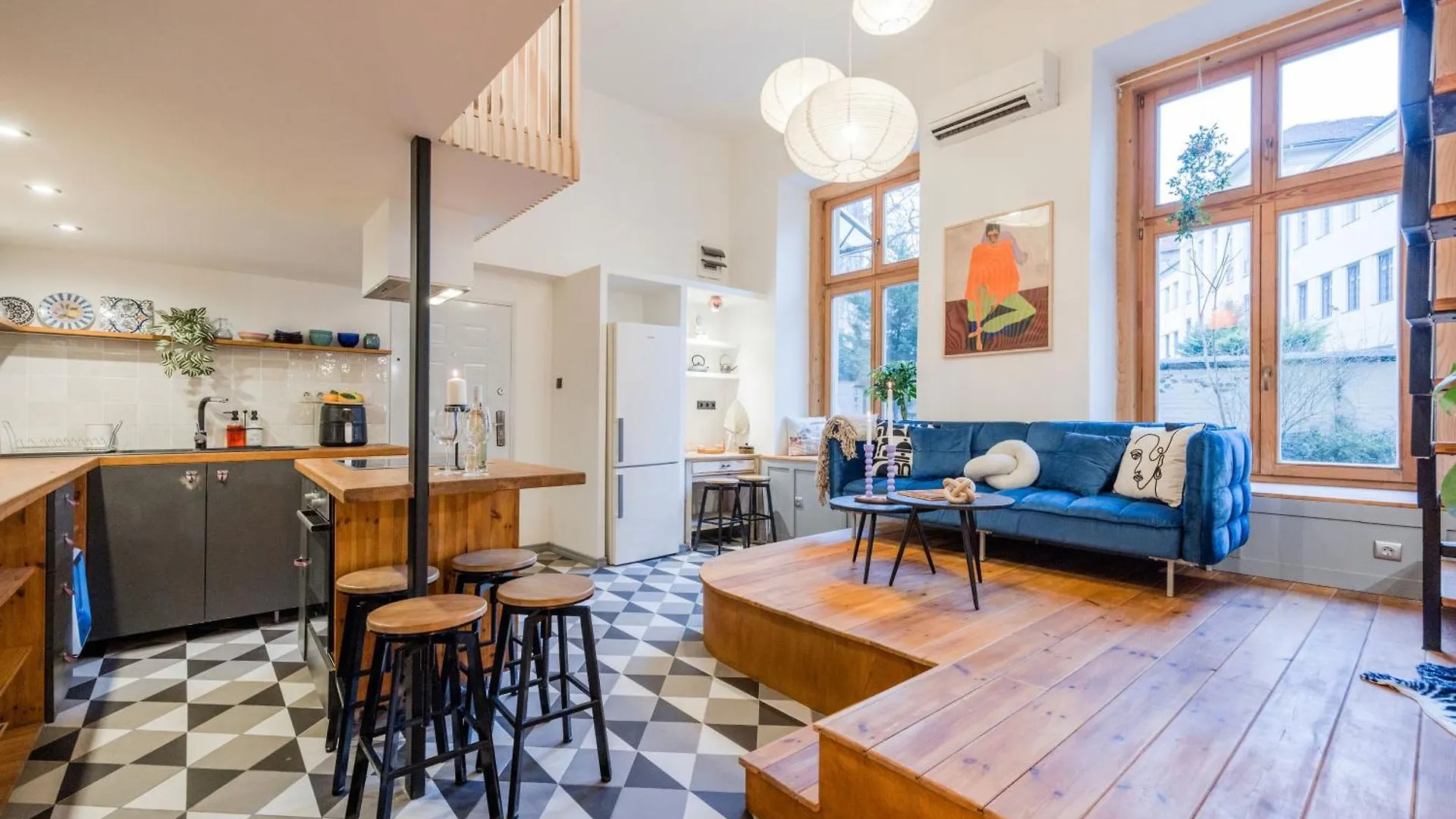 Spacious 5Br Retreat For 16 By Dohany Synagogue & Fashion St Budapest Apartment